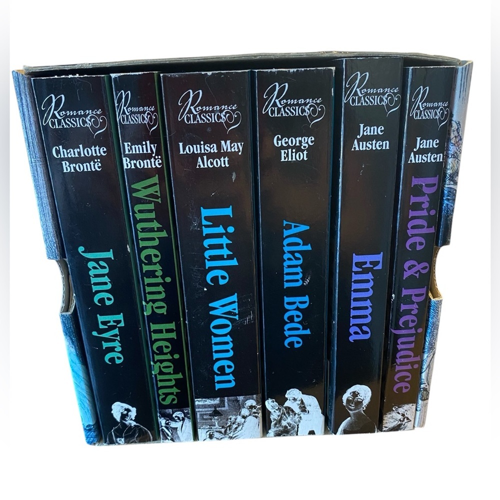 🌟 Romance Classics Boxed 6 Book Set Paperback Preloved good 
Make an offer! 🌟